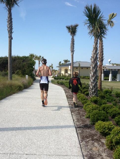 kimlandrum's tweet image. Best photo from today: @ATL_ERvet and Aidan with 300m to go at #turtlecrawl.