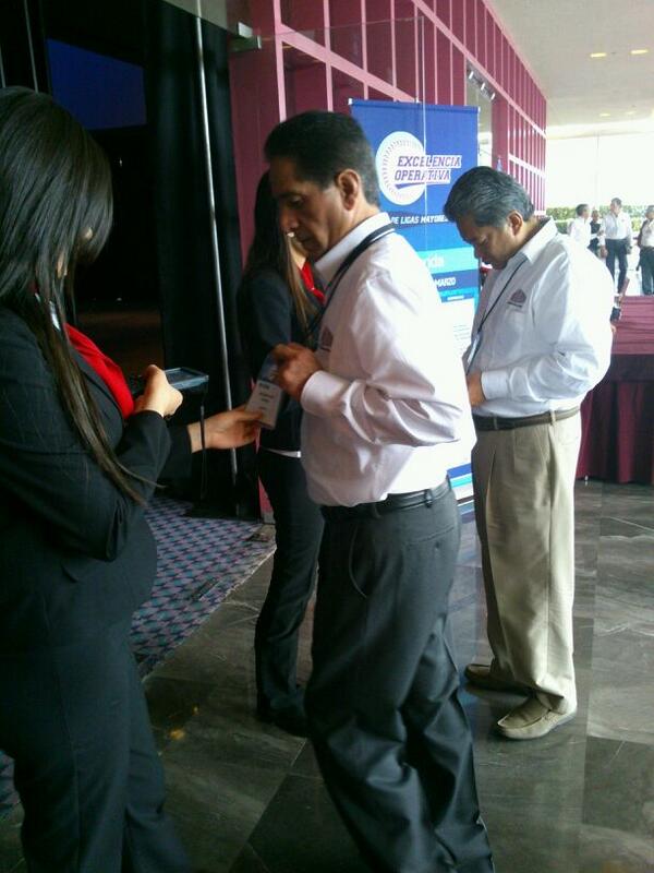 Loreventmx's tweet photo. Lectoras http://t.co/VHSGKPpIrs