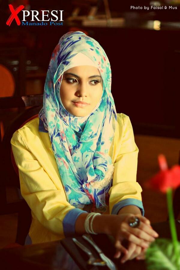 zetizen_mp's tweet photo. #IFavorite ANA SHIRVINA (@VinhaAnna) from MAN Model Manado to be the "Best Social Media Act" in #XpresiParty2013 http://t.co/14EwJvTN6t
