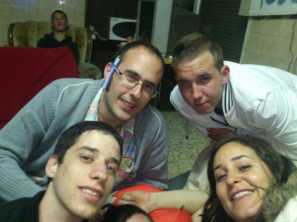 MURITKZ's tweet photo. @LauraBielsa11 @guillealquezar , anfi, xino, y jaime alkezar http://t.co/Bq406DSvzA