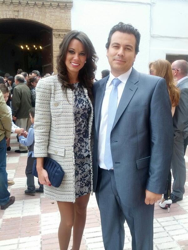 IrinaXXIII's tweet photo. Y.... Bdiias gente! Hoy de comunión con mi Albertico jejeje #pulevas http://t.co/OsGvm0W6k0