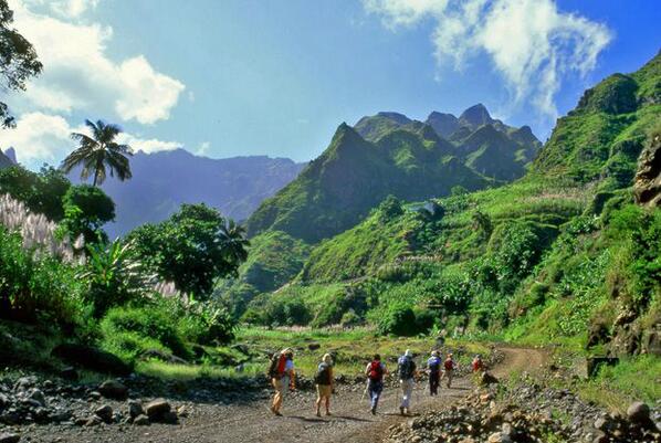 MNomades's tweet photo. #CapeVerde is not just arid! #SantoAntão has mountains, water &amp; rich vegetation. A #NatureLover &amp; #Hiking paradise http://t.co/mNGKFRS4xT