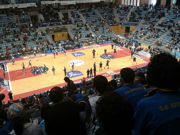 CBRedondela's tweet photo. Hoxe atopámonos no Pavillón Fontes do Sar en Santiago de Compostela para ver o @OBRADOIROCAB -@CDBILBAOBASKET. Sorte! http://t.co/qGQiRMXCBp