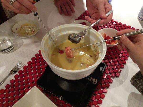 francesca_maree's tweet photo. #sbseurovision Fonduevisuon! http://t.co/6QIPtFxEq5