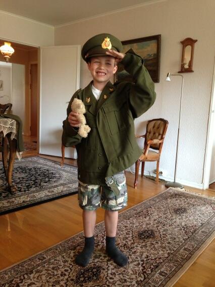 BirgitHoltskog's tweet image. Marcus found daddy's old uniform!