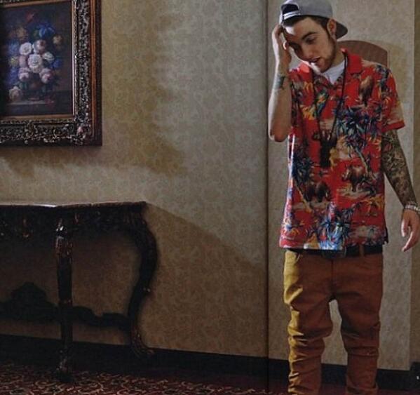 LickMeMacMiller's tweet photo. oh bby http://t.co/by03xgb1VX