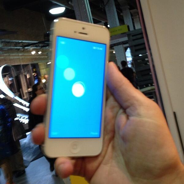 mocoloco's tweet image. Gesturing with your #iPhone is made into a game with AMU by @JoeDoucet ow.ly/lmwON #3Dapp