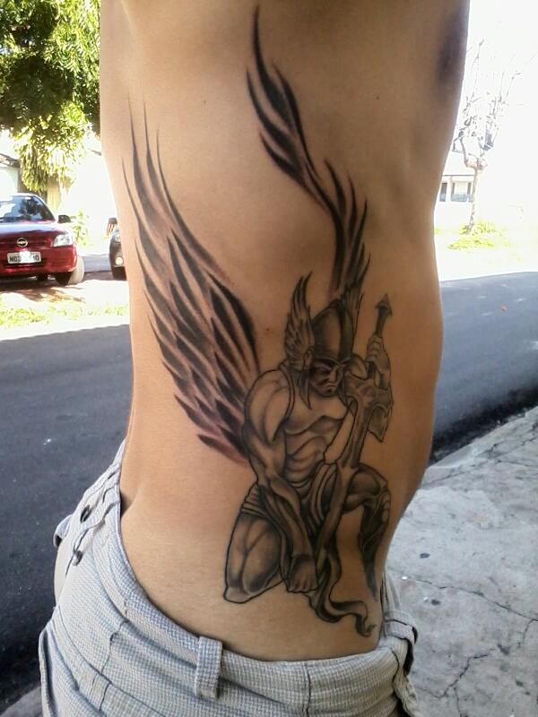 LuanCruz__'s tweet photo. Tatto ja pronta faltando so ums detalhes . Retwita ai quem gostou! #AnjoArcanjo http://t.co/Q826g8v3KR