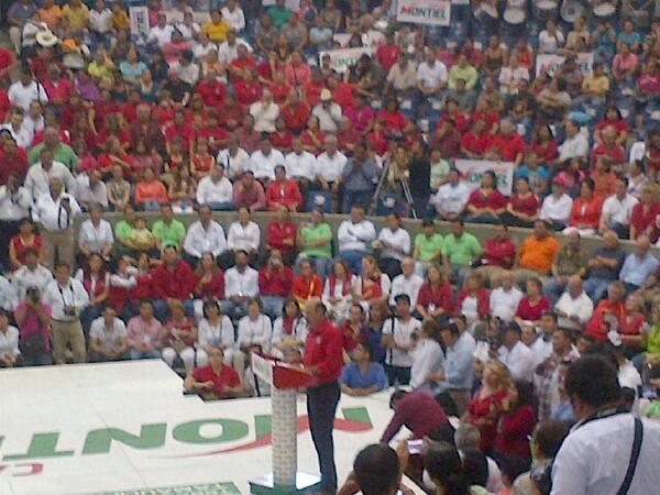 CTMNuevoLaredo's tweet photo. @MontielSaeb #PorUnMejorNuevoLaredo !!! Vamos con todo!! http://t.co/wWNPh4ALZE