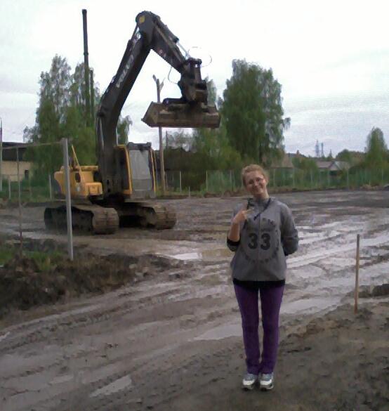 vil_313's tweet photo. В МОЕМ ПГТ ДЕЛАЮТ ПОЛНЕЕЕШИЙ РЕМОНТ http://t.co/azAwFGGIKm