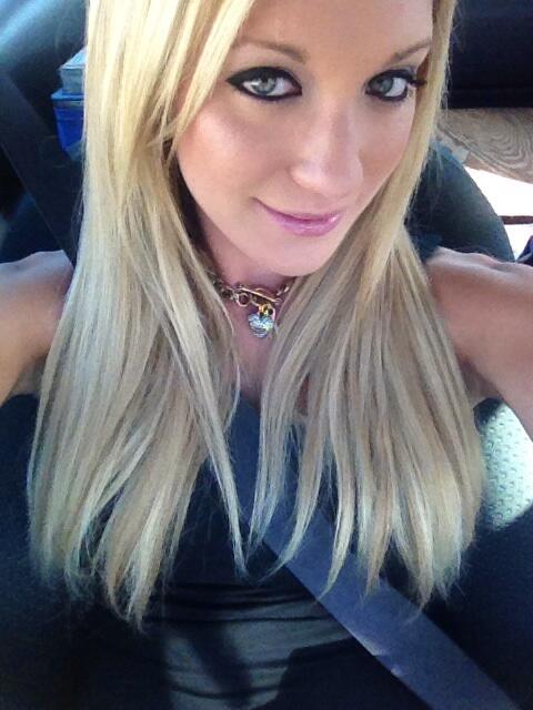 Photo: me! http://t.co/EVt6LKQDEn<a href="/tag/realshit"class="tags"><span>#realshit</span></a><a href="/tag/honesty"class="tags"><span>#honesty</span></a><a href="/tag/embraceyourself"class="tags"><span>#embraceyourself</span></a>