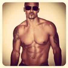 AbsGuys's tweet photo. Damn. 😍😘 http://t.co/acGmSUowkQ