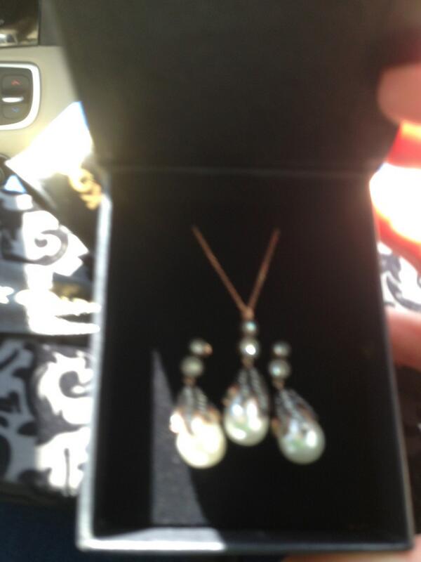 <a href="/kocakpendik/">Koçak Gold Pendik</a> çok güzel.Çok teşekkür ederiz.Elime henüz ulaştı:))