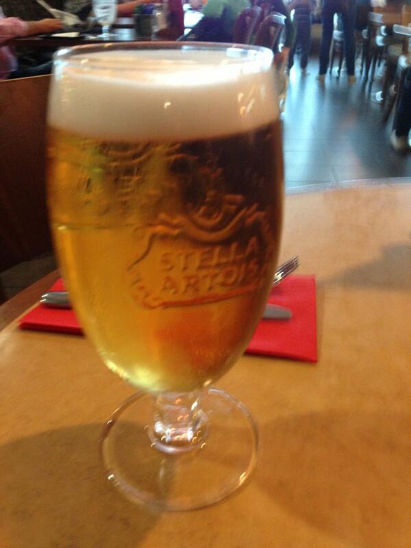 Holiday has officially started. Roll on the sun with the mrs <a href="/KellyEmma10/">Kelly Lloyd</a>  xx