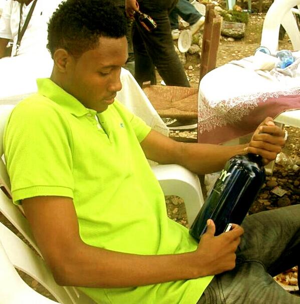 Maklesage's tweet photo. Le sage @Maklesage http://t.co/2vcBAyQ1pN