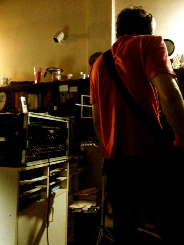 secondhandpunk's tweet photo. @Javi_the_Fat operando http://t.co/VsIuyGpY7o