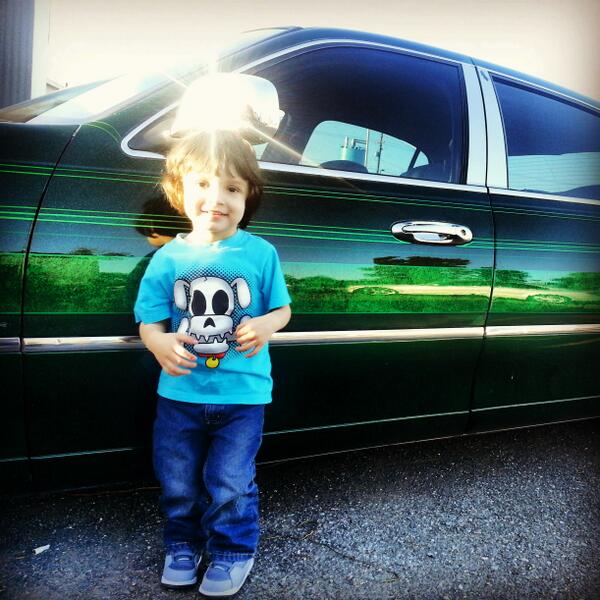 JakeDaSnake360's tweet photo. My lil man always wants to roll in the low low... http://t.co/mQ0Yi5y001