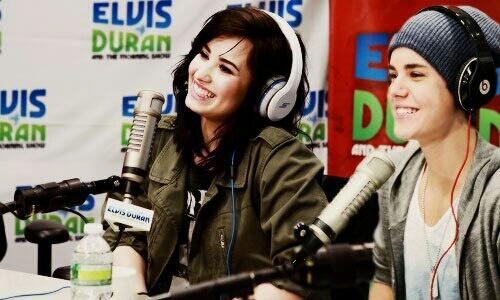 stylnison's tweet image. В 2013 году, Джастин пообещал, что запишет дуэт с Деми.