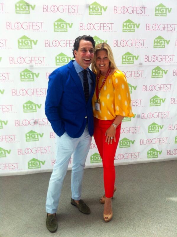 Hamptontoes's tweet image. Hanging with #BFF (lol) @thomfilicia @blogfest2013 , such a fun guy! Love his design, adore him! #blogfest2013