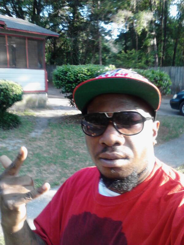 DavidColes4's tweet photo. Cool guy island living 843 http://t.co/MHYS7Sa5ze