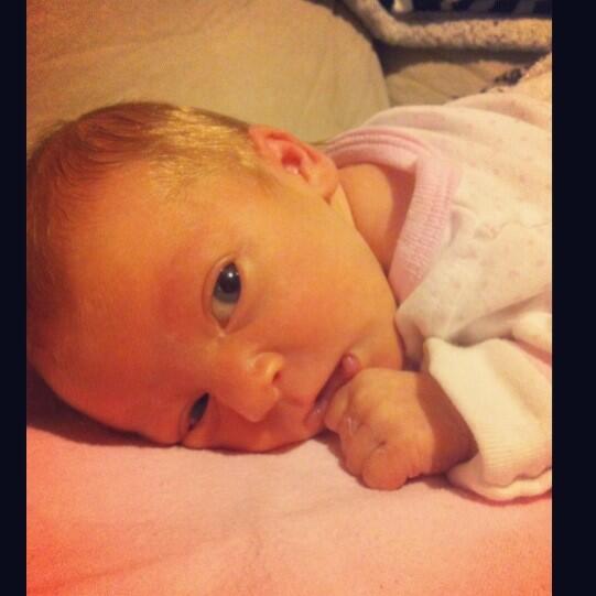 kbare2613's tweet photo. Sweet baby girl http://t.co/y3fBj7NYI1