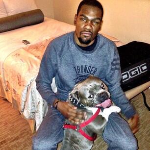 DREGriffinnn_'s tweet image. Mean Mugging Like He Cant Smile #BigDogShyt #Trey5