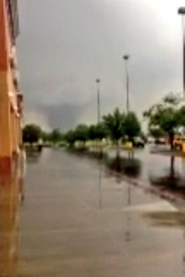 Please keep Moore, OK in your thoughts during this tragedy.. #prayforoklahoma