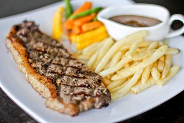 MTB Sirloin Steak for lunch time! Pick your favorite signature sauce ;)