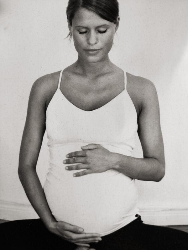 NPostures's tweet image. Pre-Natal yoga with Harriet Came Tues &amp;amp; Thurs evenings 6-7pm #candlelit #pregnancy #connect #relax #CapeTown