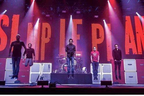 chrissi_sp's tweet image. Forget your problems I just wanna JUMP!!!!! ♥