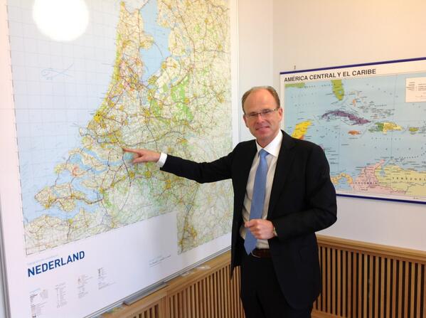 Dominic Schrijer is de nieuwe burgemeester van Zwijndrecht. Gefeliciteerd!