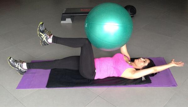 fatc_elite's tweet photo. Exercise of the day! Work those lower abs! #abfit #summer #fitness #Fitnesstips #beachbody #GymLife #gym http://t.co/B98EgoIAuL