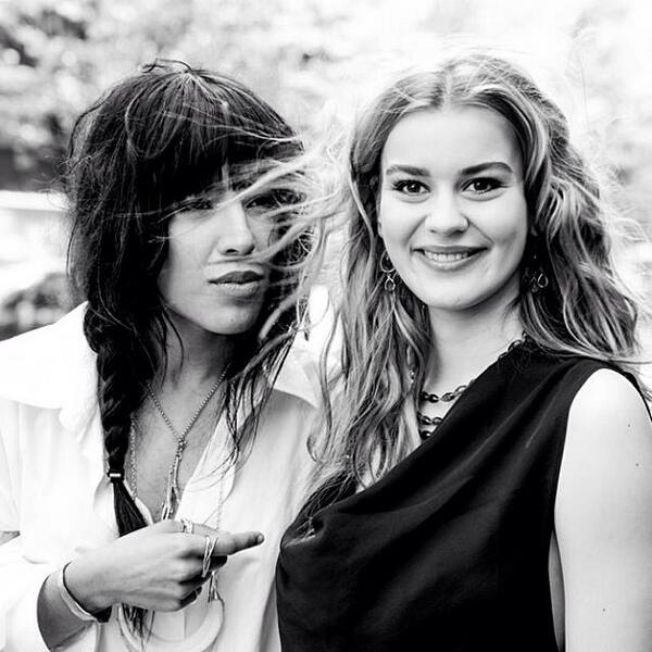 With <a href="/LOREEN_TALHAOUI/">LOREEN</a>