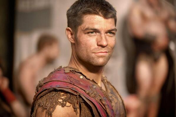 Te necesito, ben con migo porfavor .
I (L) you Spartacus