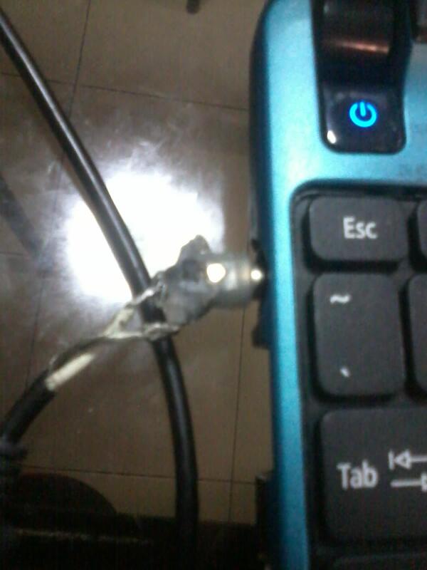 JuanMilano's tweet photo. Trust me, I'm an engineer. NOT! #desperadomoves http://t.co/EvSsn71NJ5