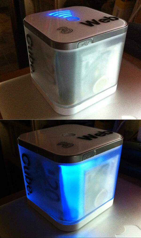 MrTonics's tweet image. @Tre_It Delle banche non mi fido, di #WEBCUBE si... I miei risparmi stanno li giorno e notte... :-) #3ITA #H3G