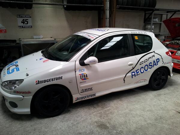 Jaume_LeVolant's tweet photo. Esta será la montura que nos acompañará el resto de temporada #Rally #Recosap #Peugeot #206XS #Catalunya http://t.co/20KZtj9ykn