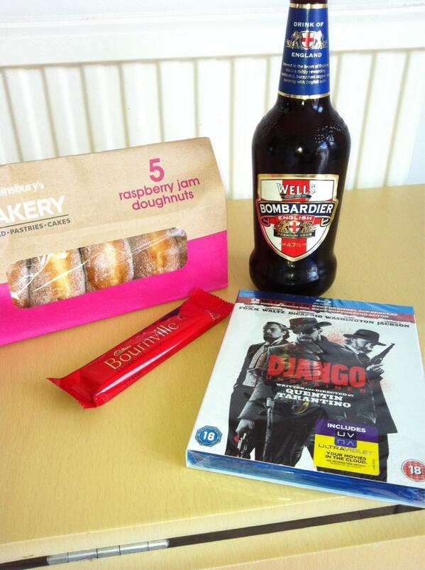 simonnana's tweet photo. @CadburyUK @Bombardier_beer Boom! Tuesday night in http://t.co/IIFfgO83HE