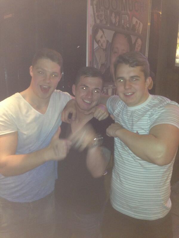 smithgiants's tweet photo. @Rossmccormack44 good seeing Ross at roses, class little scot http://t.co/rTjI2ZWCrq