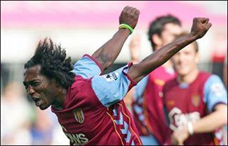 EricDjemba19's tweet photo. beautiful moments.on @AVFCOfficial http://t.co/mn3CojD4F6