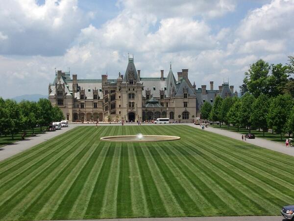 ElonBiltmore's tweet photo. The Mecca http://t.co/E28WluORbs