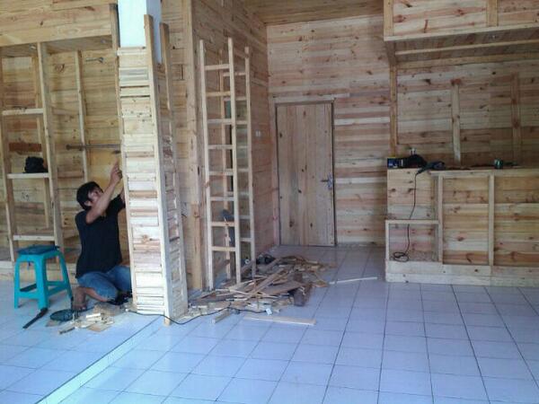 Astron_kido's tweet photo. Our new store... Opening soon ! http://t.co/JMYt5SNJzR