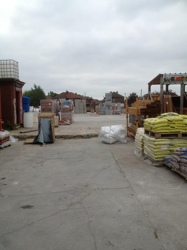 buildbase_swt's tweet photo. Big clear out almost complete all we need now is a road sweeper http://t.co/4bJZtmkL5z