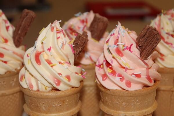 boss_cakes's tweet photo. #yummy http://t.co/YsR7Gt4Q8c