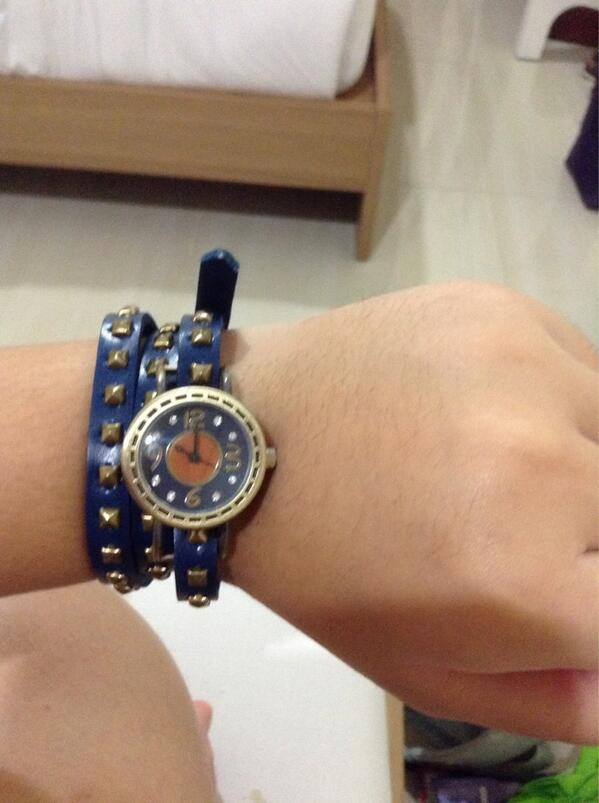 Jam lilit kulit biru 200k lokasi jaktim impor bangkok #jualan #jamlilit