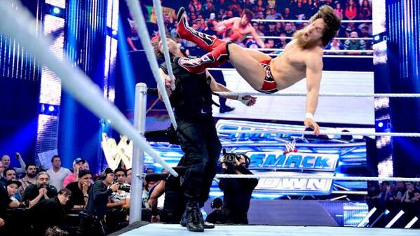 rkokasot's tweet photo. Daniel bryan attack on selid's ..... http://t.co/ewyKcwUnPl