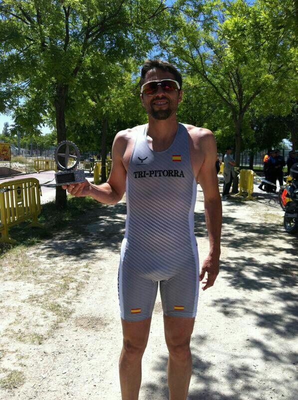 tripitorra's tweet photo. Primer podiun de @Tripitorra en pintó. @agudosal @andrestriatlon @FranMarin4 http://t.co/HzuUwddQWA