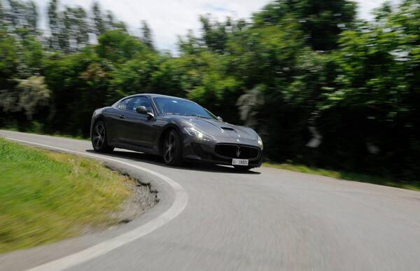 Maserati_HQ's tweet photo. Carbon takes shape http://t.co/mwDQxETgv7
