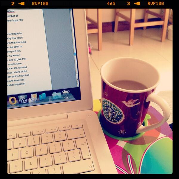 Melissa_Jade99's tweet image. Story of my life! Roll on summer! #breakneeded