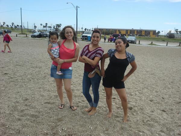 luayala1964's tweet photo. Corpus christi's north beach has more shells than sand on the beach. http://t.co/6PiK4QqoCW
